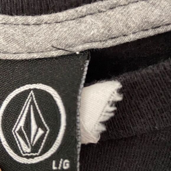 Volcom True to This 91 Graphic Tee in Junior Size Large - Picture 9 of 9